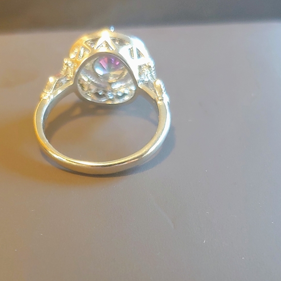 Ring - Picture 4 of 5